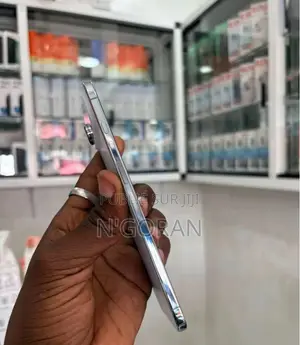 Nouveau Apple iPhone 17 256 GB Blanc