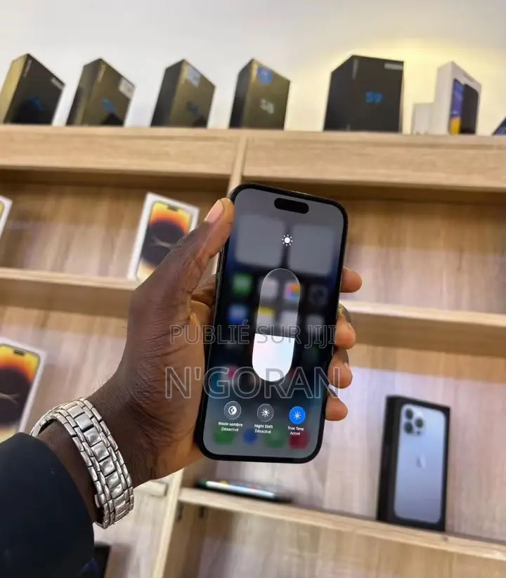 Nouveau Apple iPhone 14 Pro 128 GB Black