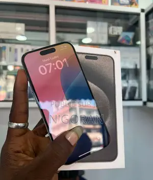 Nouveau Apple iPhone 15 Pro 256 GB Gris