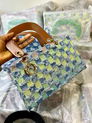 Vente De Petits Sacs Femme