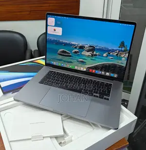Nouveau Apple MacBook Pro 2019 16GB Intel Core I7 SSD 512GB