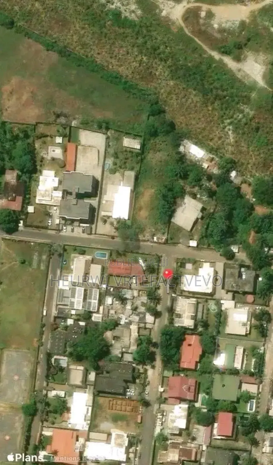 Terrain De 1200 M2 en Vente À Cocody Mermoz