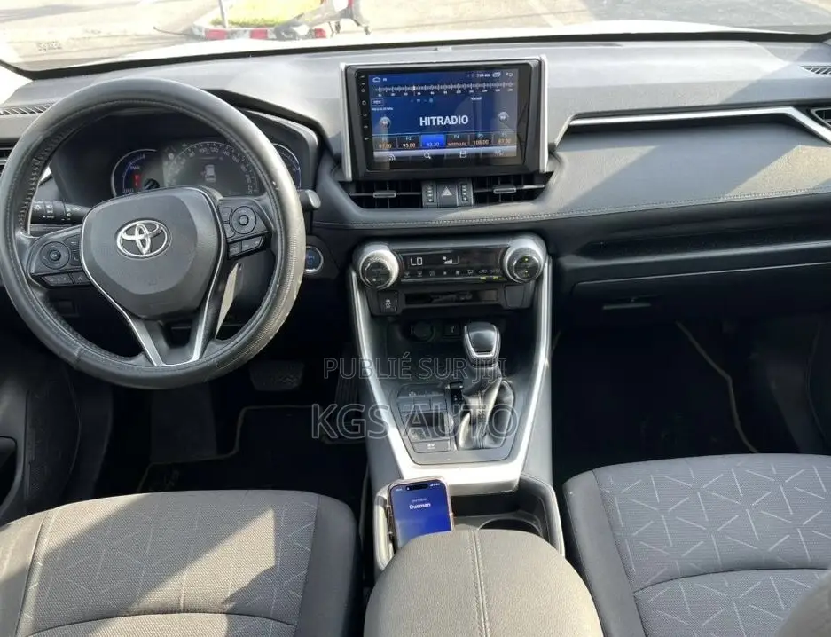 Toyota RAV4 XLE 2021 Blanc