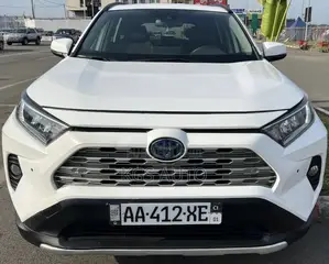 Toyota RAV4 XLE 2021 Blanc