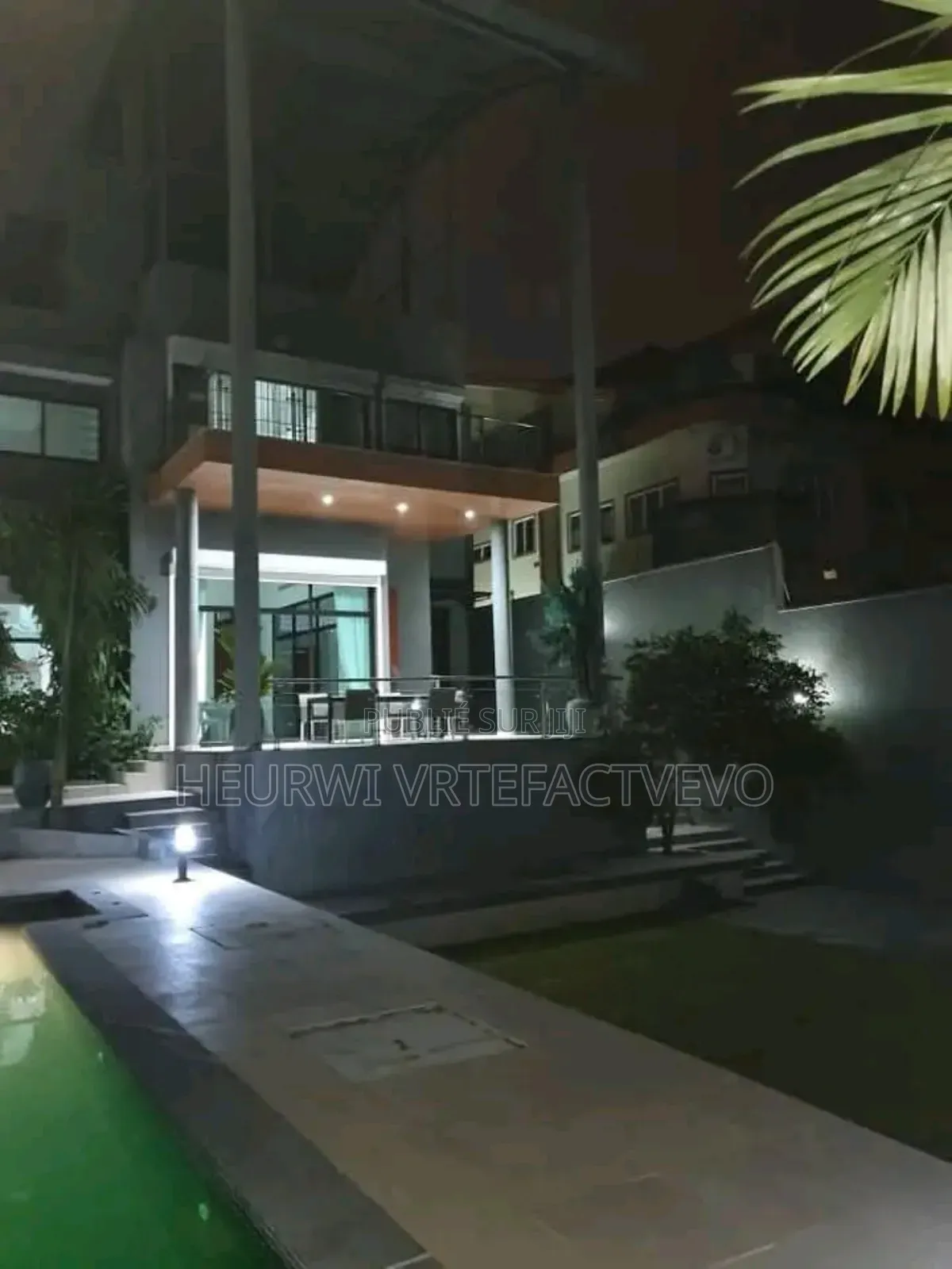 15chbre Duplex dans Vallon, Deux Plateaux à Vendre