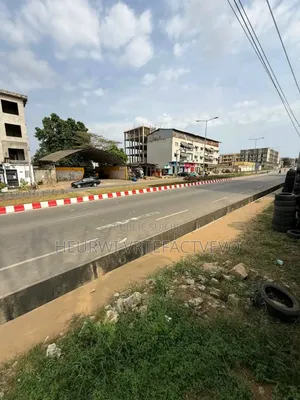 Terrain De 850 M2 en Vente À Cocody Rivera Faya