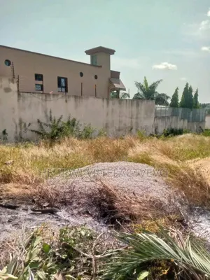 Terrain en Vente À Cocody Rivera 4