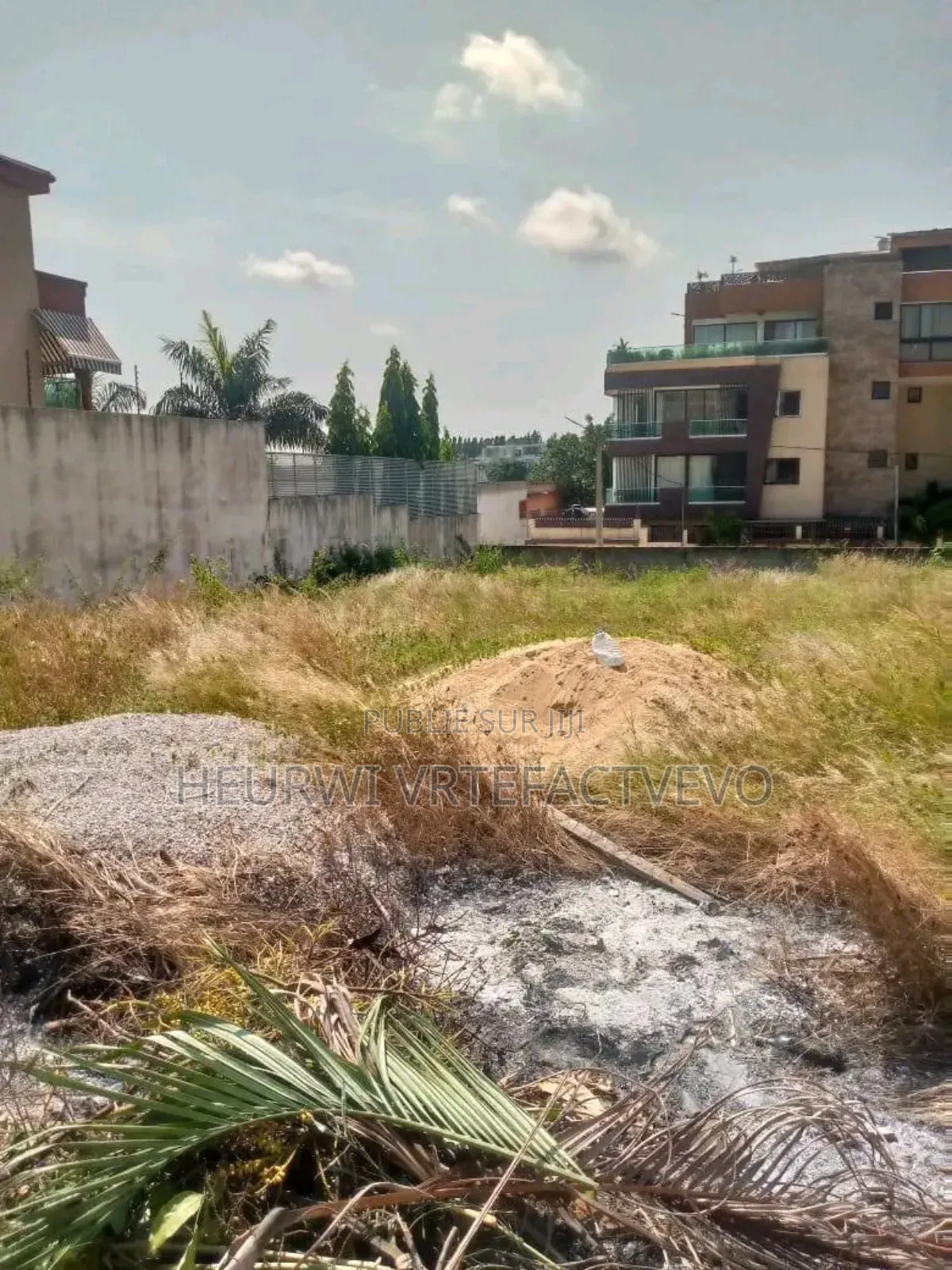 Terrain en Vente À Cocody Rivera 4