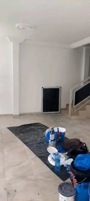 4chbre Duplex dans Feh Kesse, Cocody à Vendre