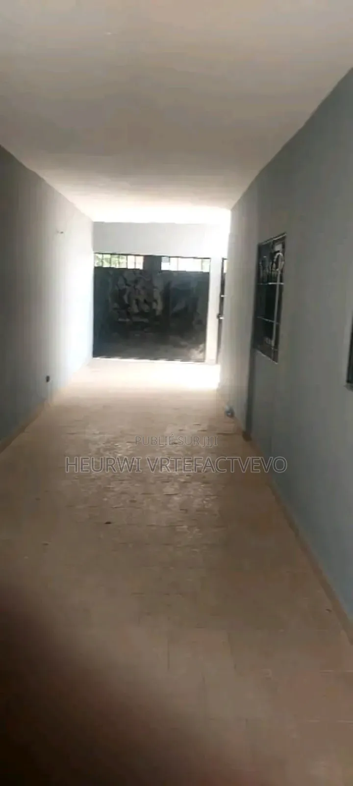 4chbre Duplex dans Feh Kesse, Cocody à Vendre