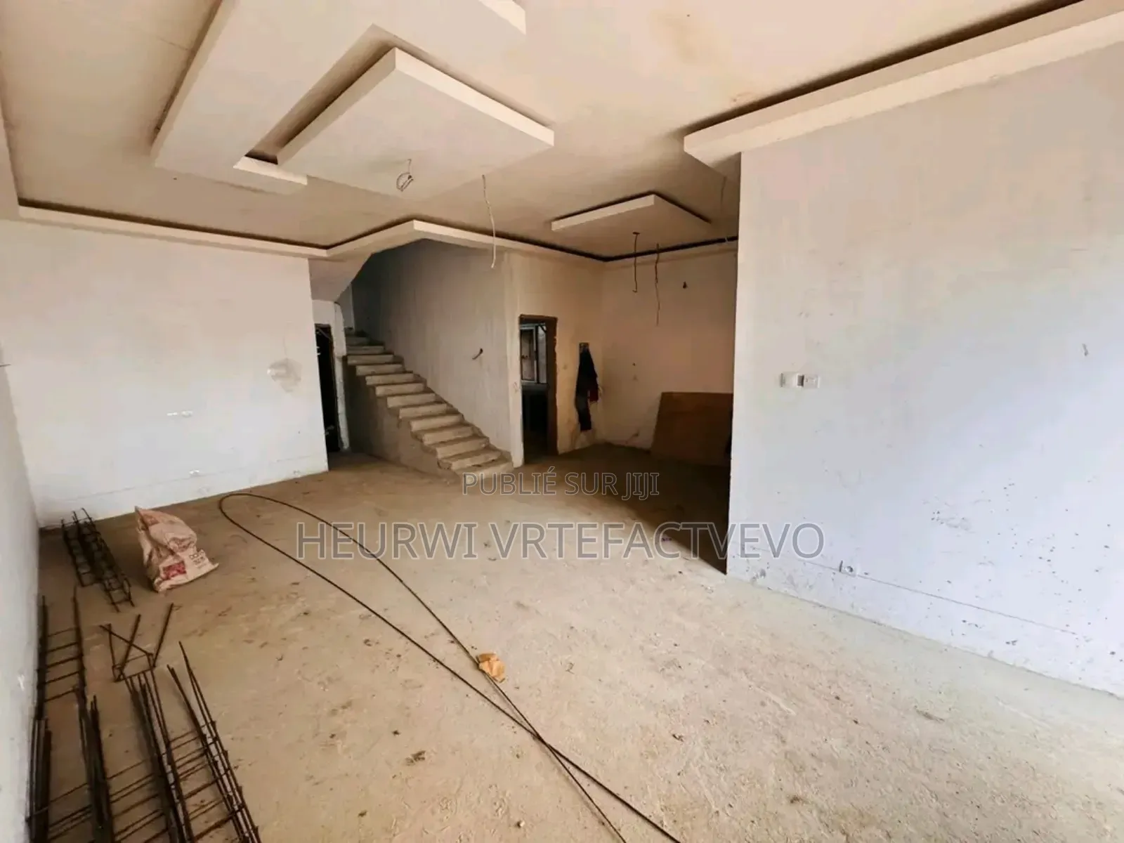 4chbre Duplex dans Djorobite, Cocody à Vendre