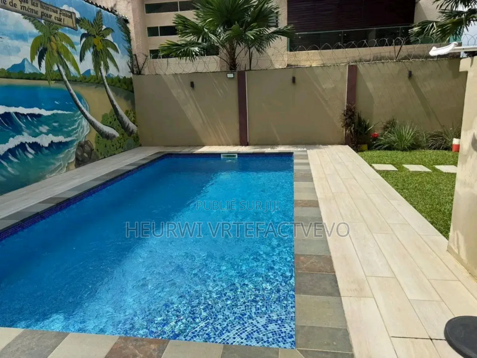 10chbre Duplex dans M'Badon, Cocody à Vendre