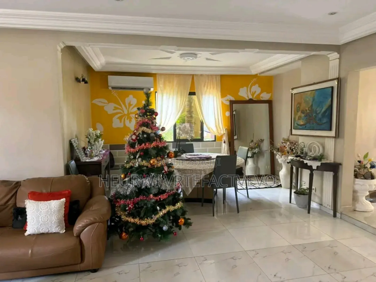 10chbre Duplex dans M'Badon, Cocody à Vendre