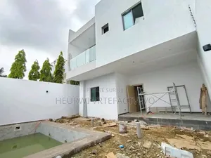 2chbre Villa dans Djorobite, Cocody à Vendre