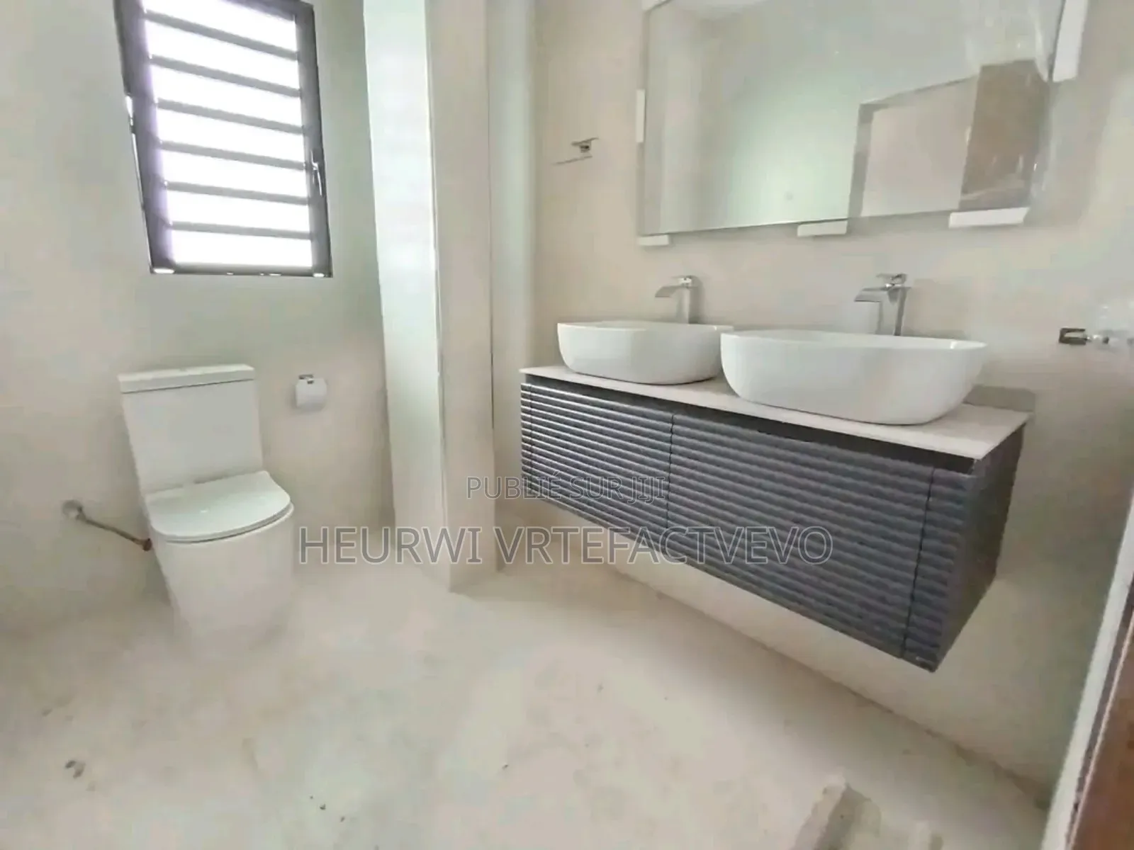 2chbre Villa dans Djorobite, Cocody à Vendre