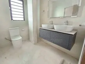 2chbre Villa dans Djorobite, Cocody à Vendre