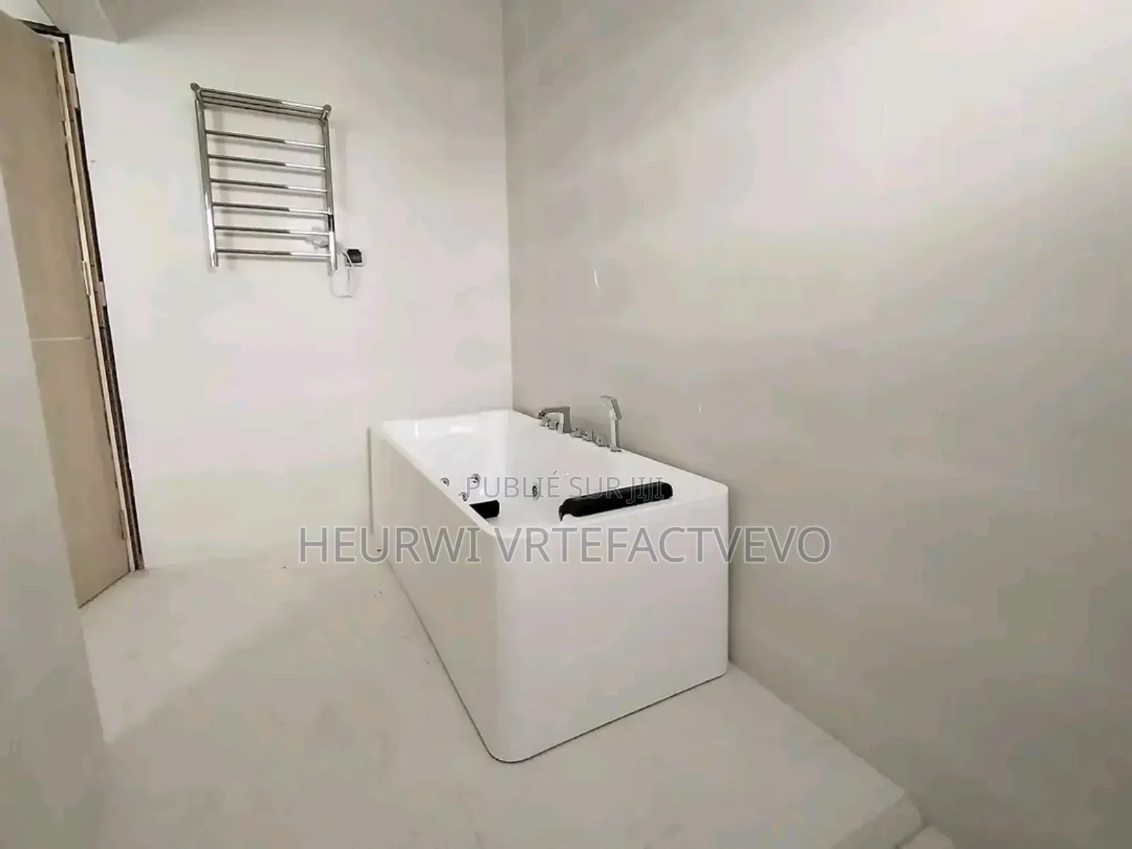 2chbre Villa dans Djorobite, Cocody à Vendre