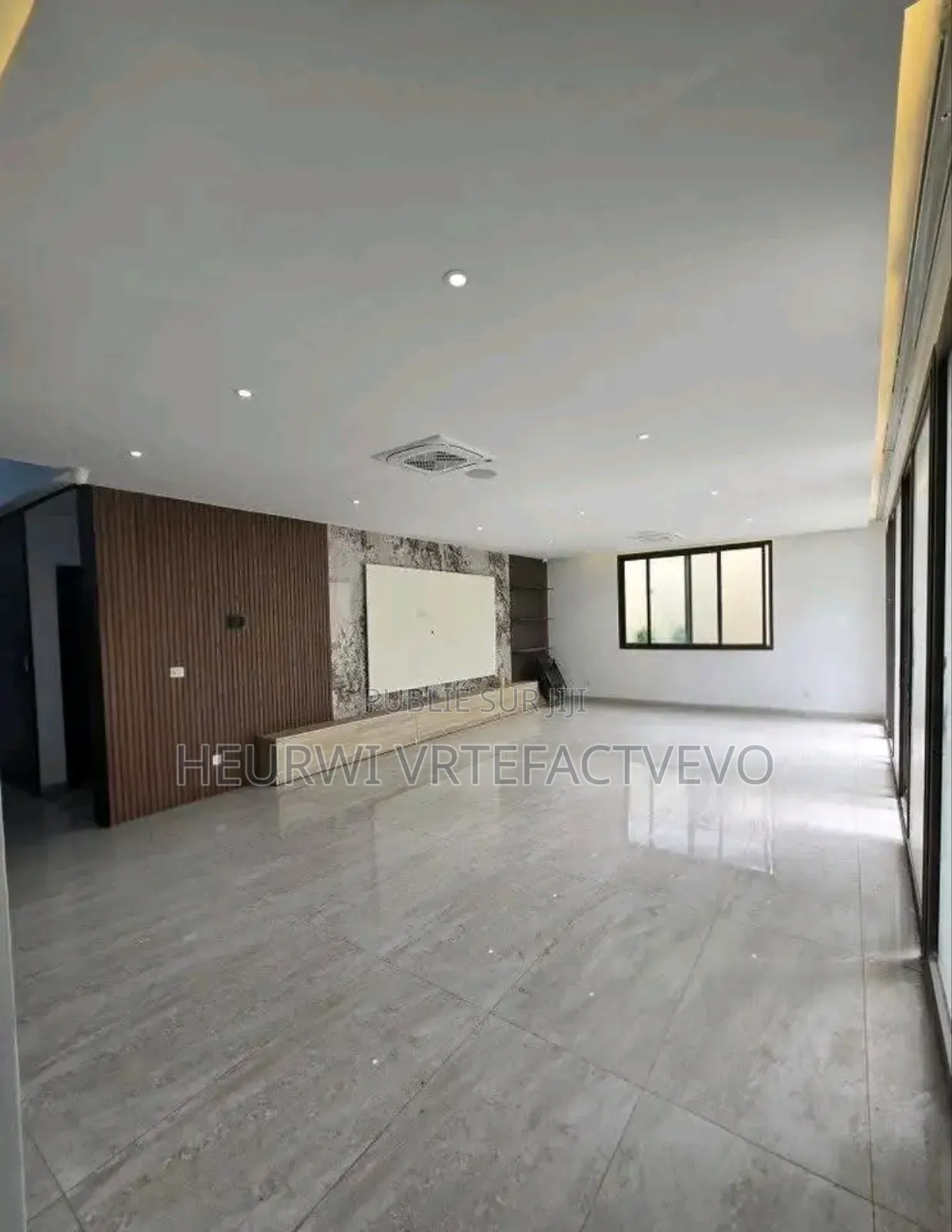 8chbre Duplex dans Angre Nouveau Chu, Cocody à Vendre