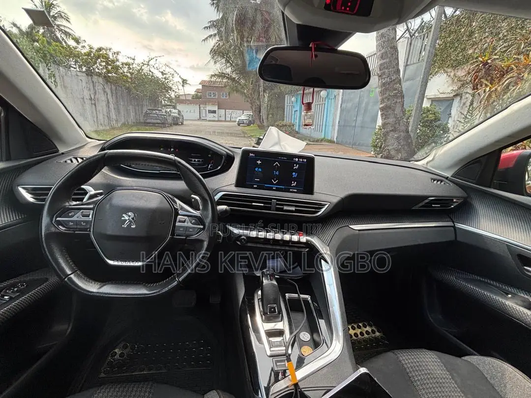 Peugeot 3008 2021 Rouge