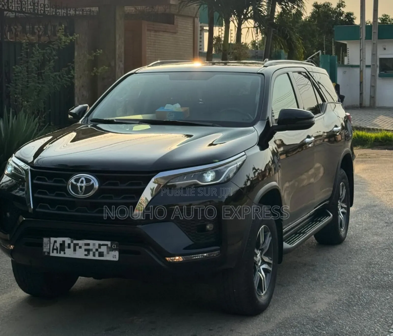 Toyota Fortuner 2022 Black