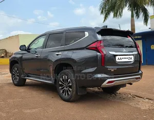 Mitsubishi Pajero 2023 Black