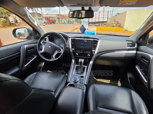 Mitsubishi Pajero 2023 Black