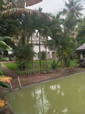 14chbre Appartement dans Vallon, Deux Plateaux à Vendre