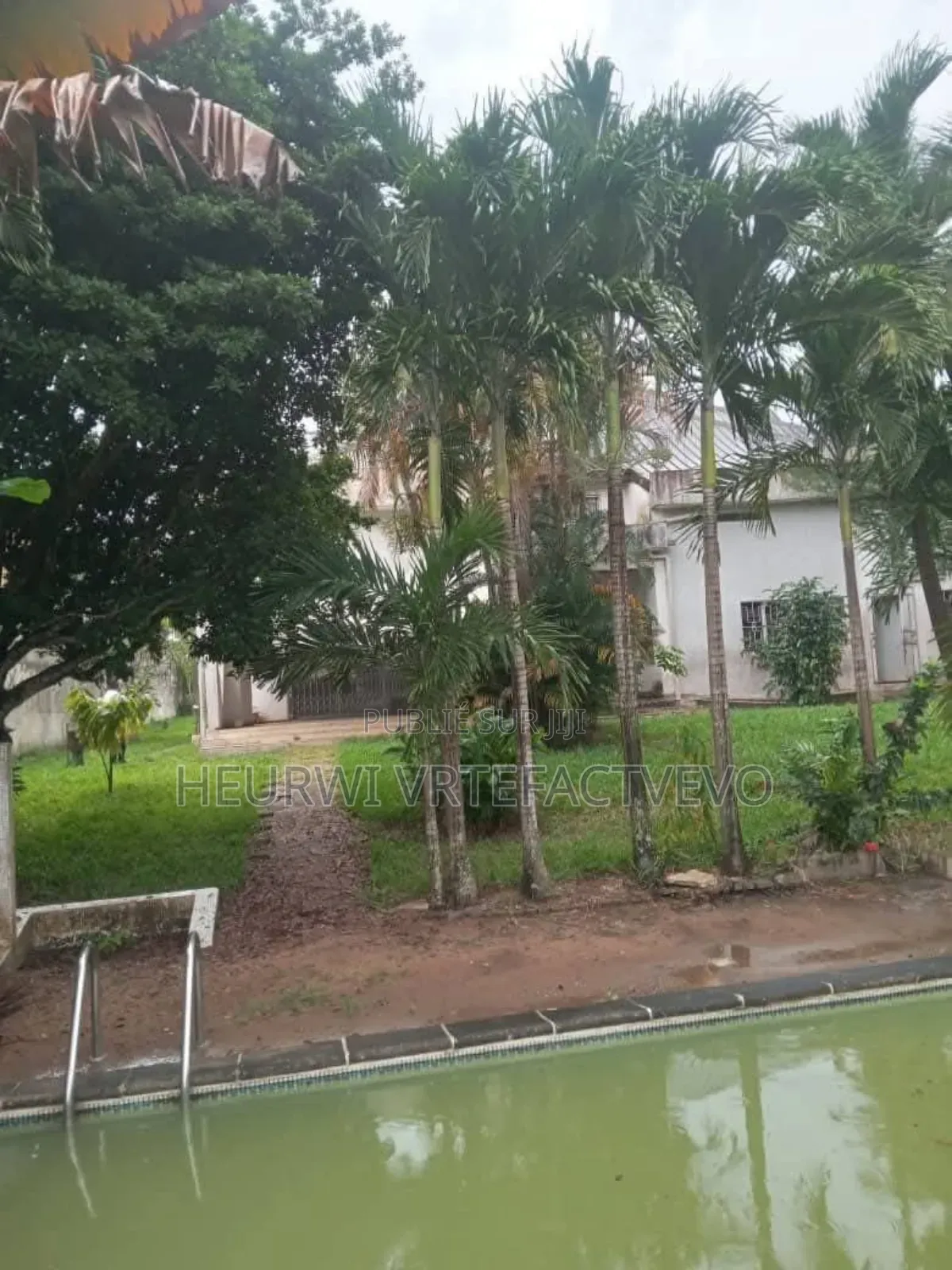 14chbre Appartement dans Vallon, Deux Plateaux à Vendre