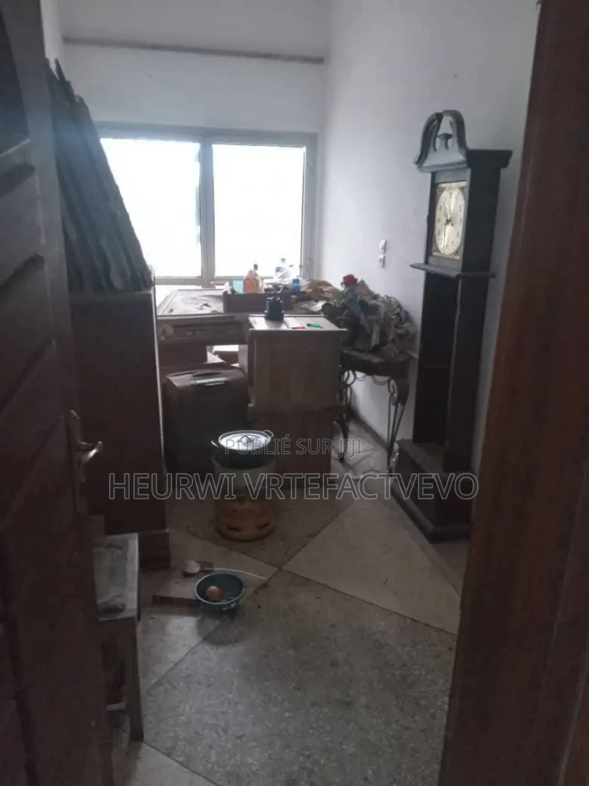 14chbre Appartement dans Vallon, Deux Plateaux à Vendre