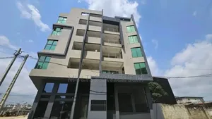 Furnished 2chbre Appartement dans Ismaël Coulibaly, Cocody à Vendre