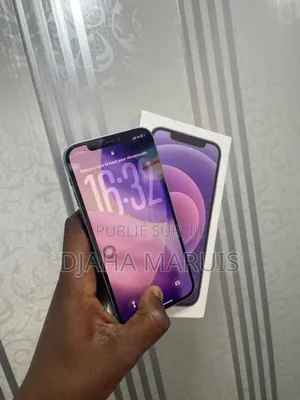 Nouveau Apple iPhone 12 64 GB Violet