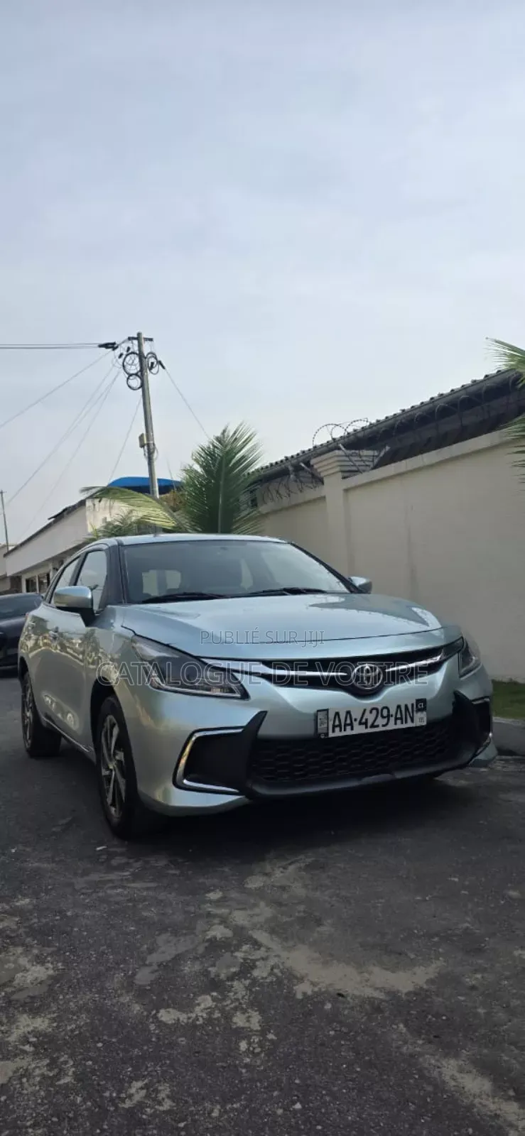 Toyota Starlet 2024 Gris