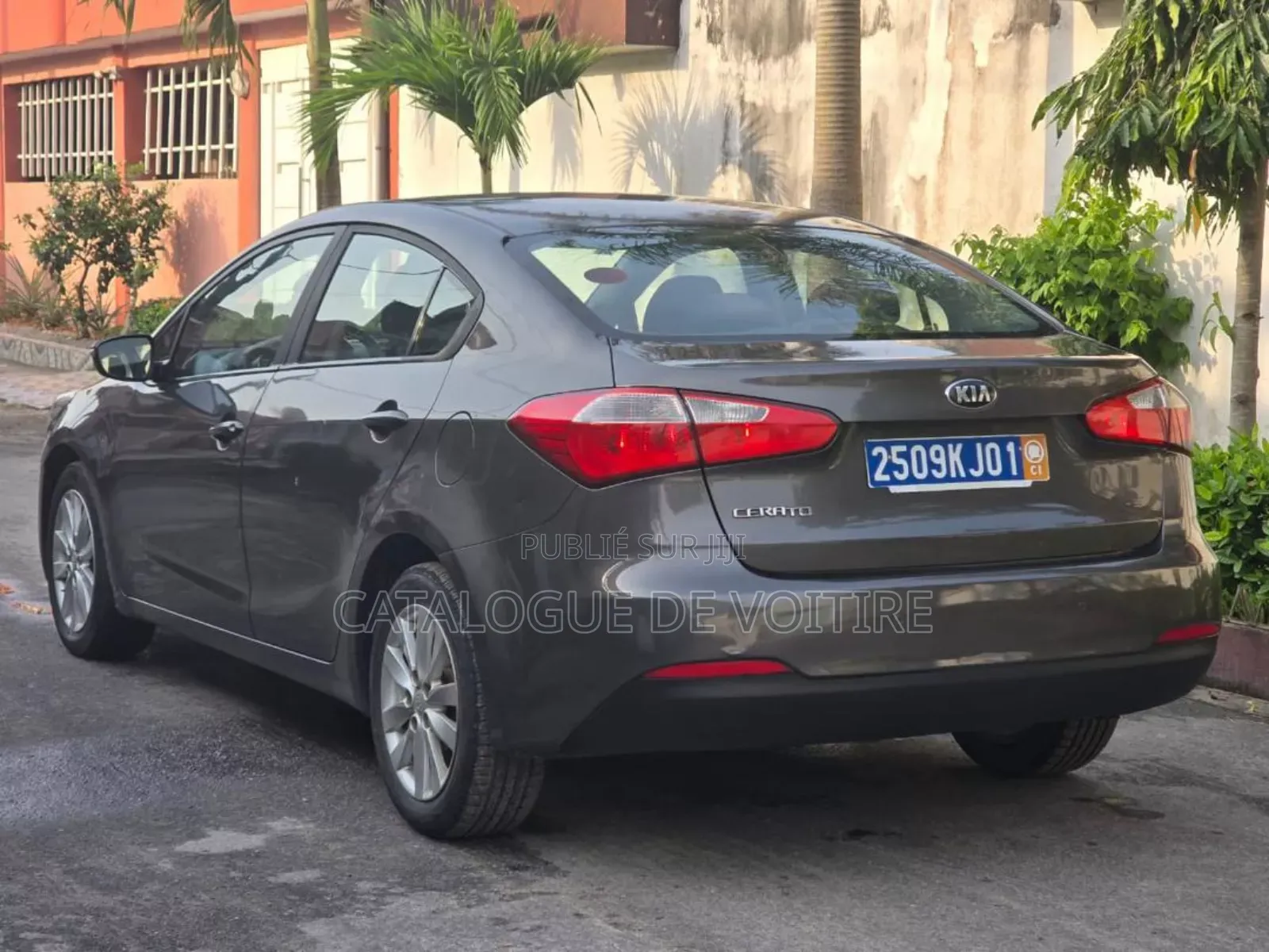 Kia Cerato 2021 Marron