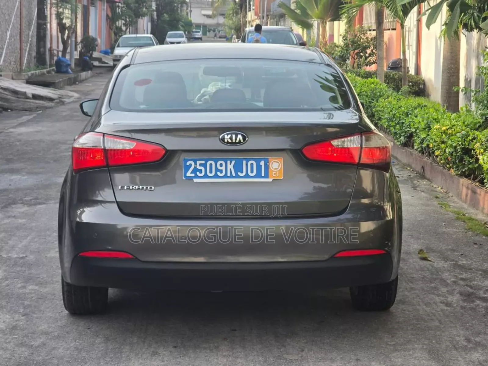 Kia Cerato 2021 Marron