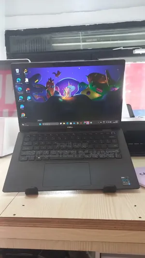 Ordinateur Portable Dell Latitude 7520 16GB Intel Core I5 SSD 256GB