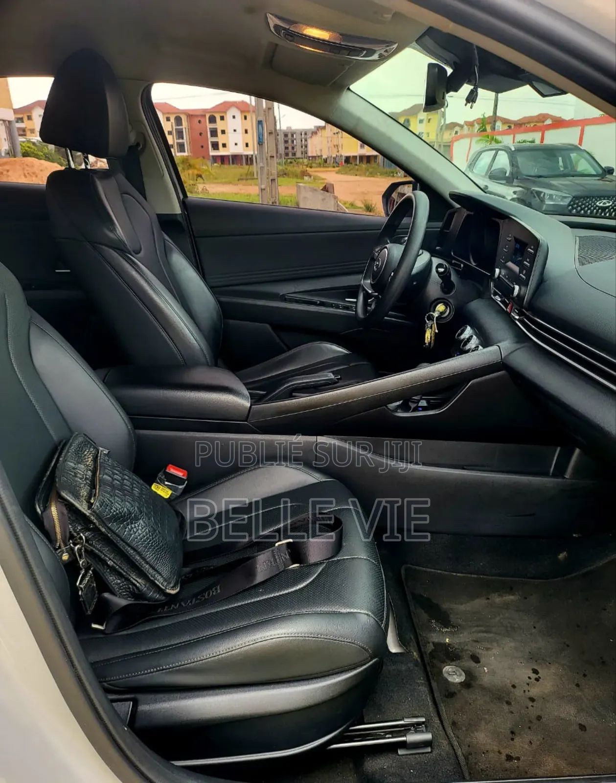 Hyundai Avante 2022 Noir