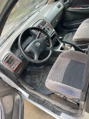 Toyota Avensis 2004 Blanc