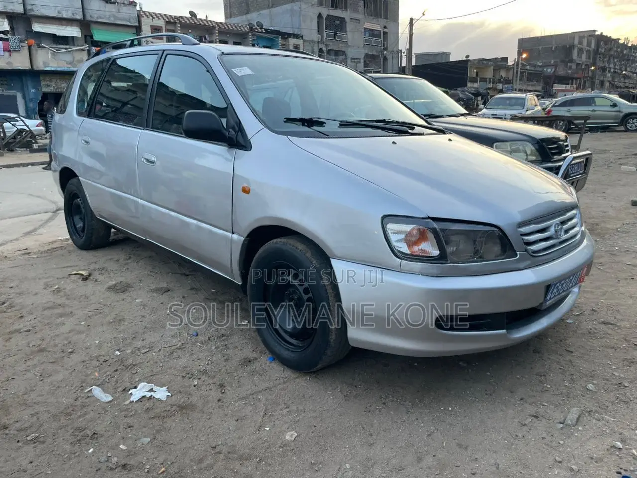 Toyota Picnic 2.0 FWD 2004 Gris