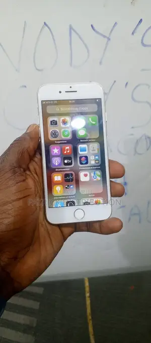 Apple iPhone 7 128 GB Gris