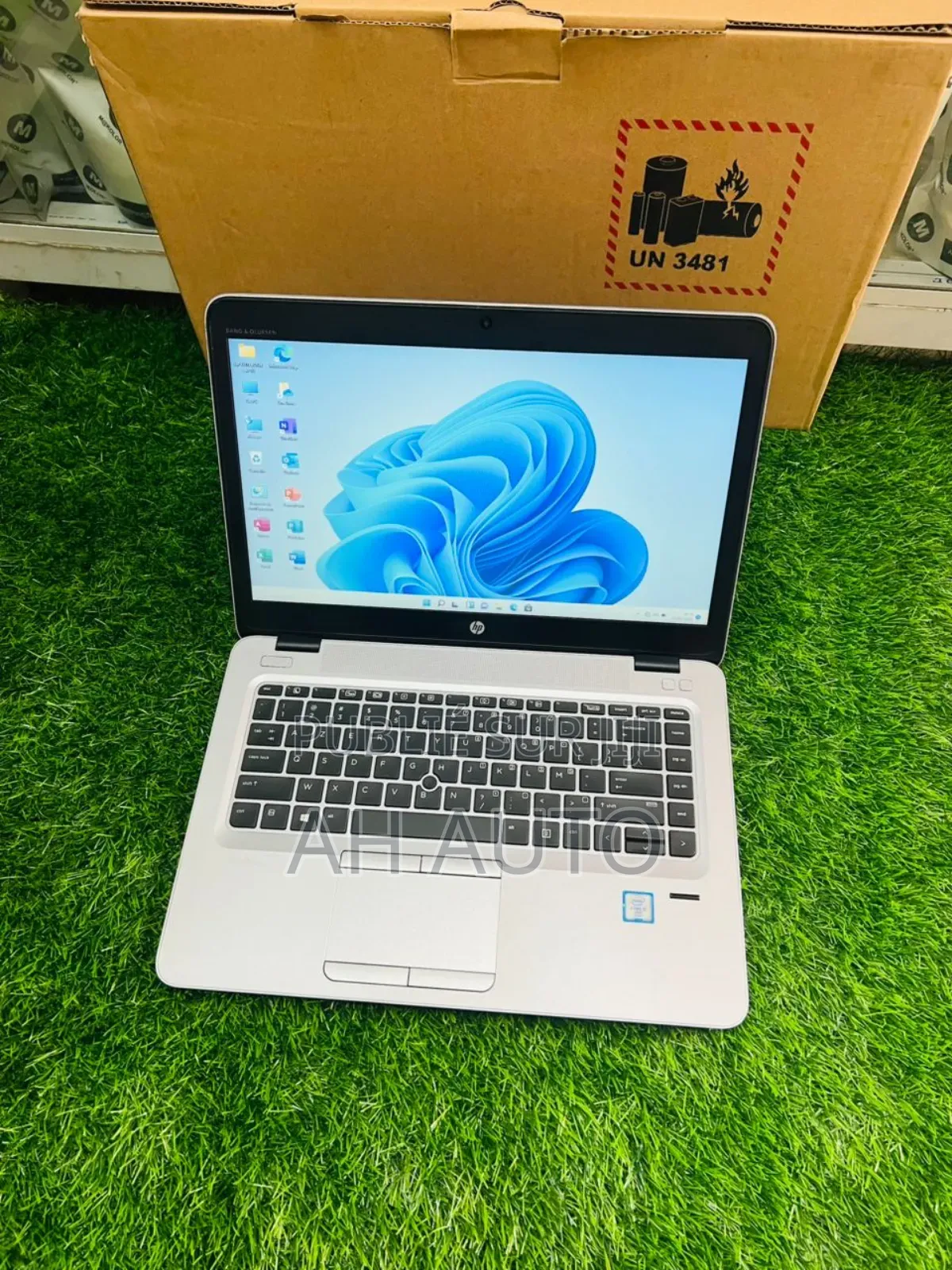 Nouveau HP EliteBook 840 G3 16GB Intel Core I7 SSD 512GB