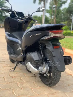 Nouveau Autre 2020 Noir