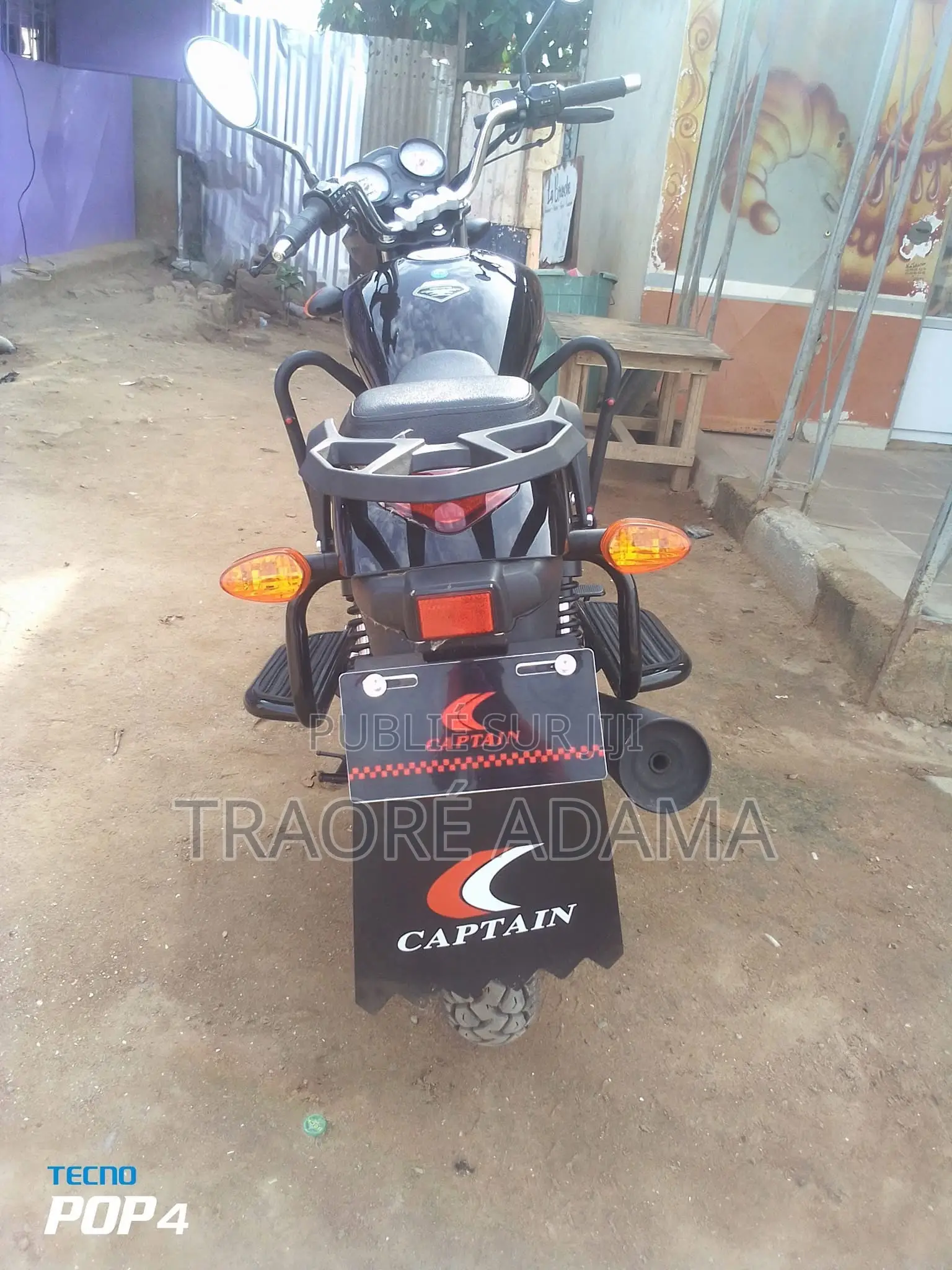 Nouveau Autre 2024 Noir