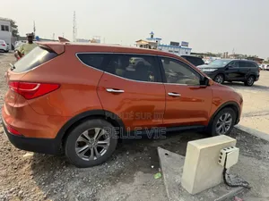 Hyundai Santa Fe 2013 Orange