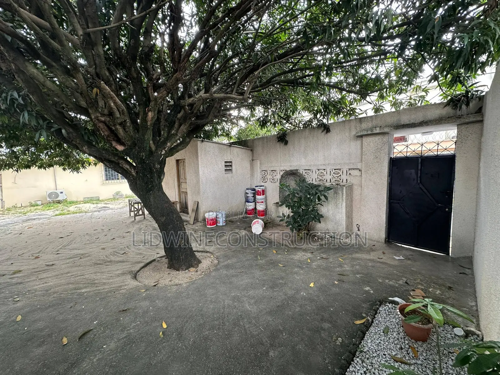 6chbre Villa dans Cocody à Louer