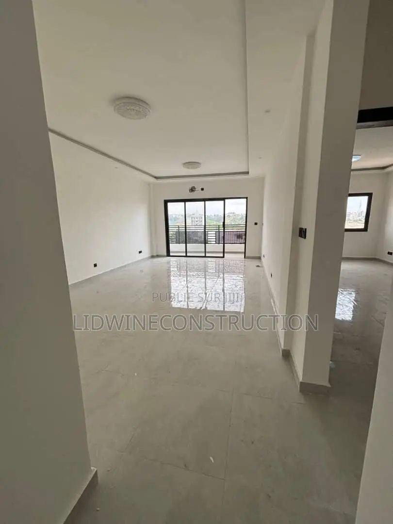 3chbre Appartement dans Cocody à Louer