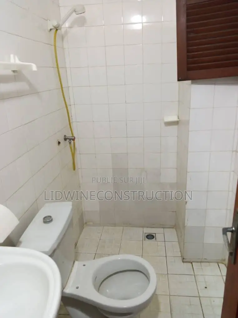 1chbre Studio dans Cocody à Louer