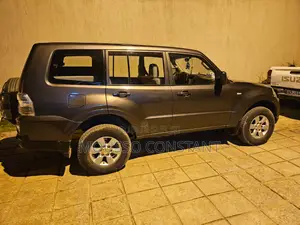 Mitsubishi Pajero 2010 Noir