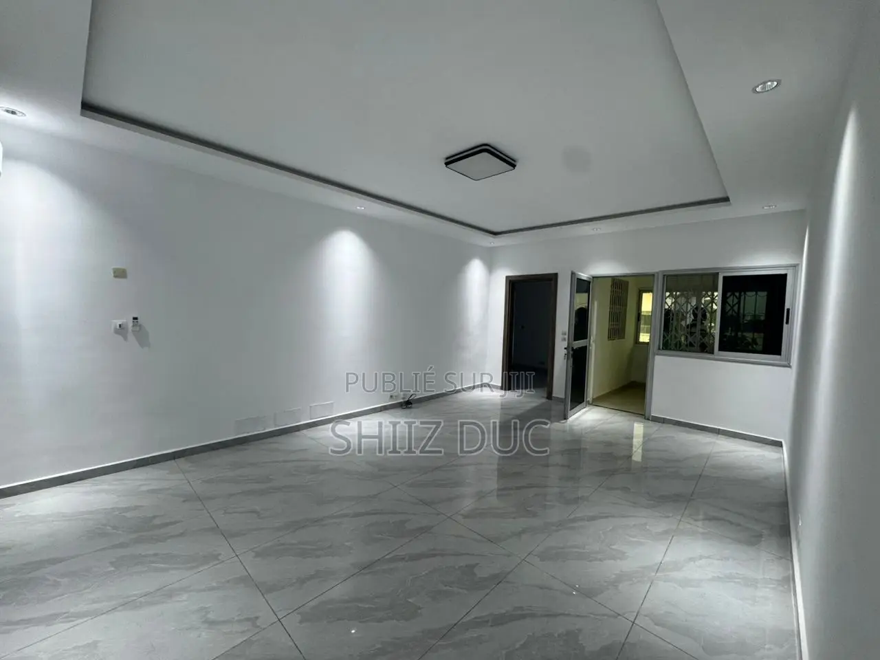 7chbre Villa dans Duc Mohamed, Cocody à Vendre