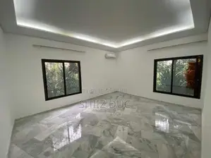 4chbre Duplex dans Duc Mohamed, Cocody à Vendre