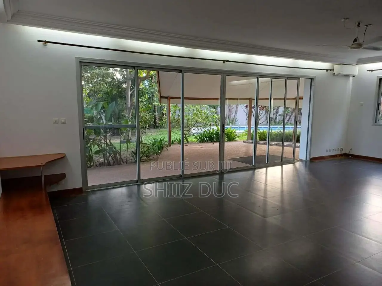 6chbre Villa dans Mohamed, Cocody à Louer